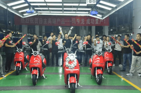 5分鐘看懂潮車愛瑪瑪卡龍,幫你穩(wěn)占朋友圈兒C位