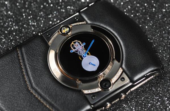 不止是手機(jī)，細(xì)數(shù)8848 M5背后的大師經(jīng)典限量表款