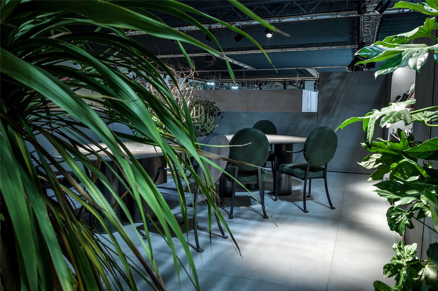 高標(biāo)準(zhǔn)服務(wù)，守護(hù)“原汁原味”的進(jìn)口家具