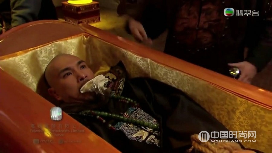 TVB港劇天命第3集劇情：一個(gè)卜卦 和珅被賜死封棺