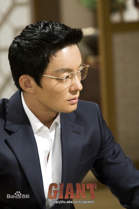 《Giant巨人》劇照01