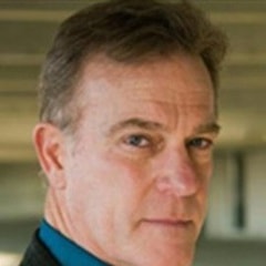 布魯斯·邁克金農