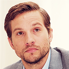 羅根·馬歇爾-格林