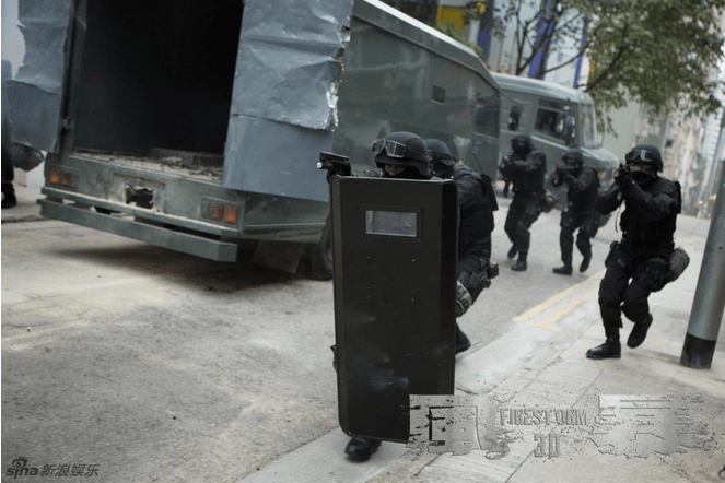 《風暴》火爆劇照