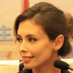 珍·瑪奇/Jane March