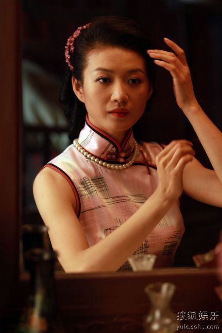 央視收官大戲《節振國傳奇》褚栓忠帥氣打槍