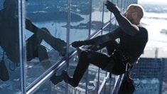 中文先行版預(yù)告片