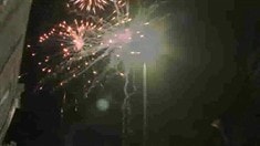 拍攝花絮之殺青捧杯