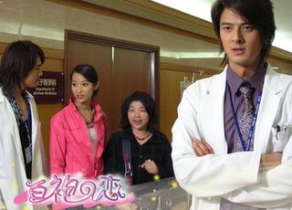 白袍之戀 劇照（一）