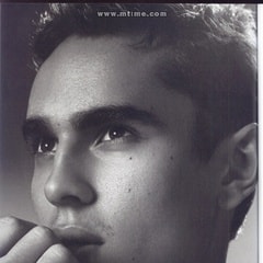 麥克思·明格拉