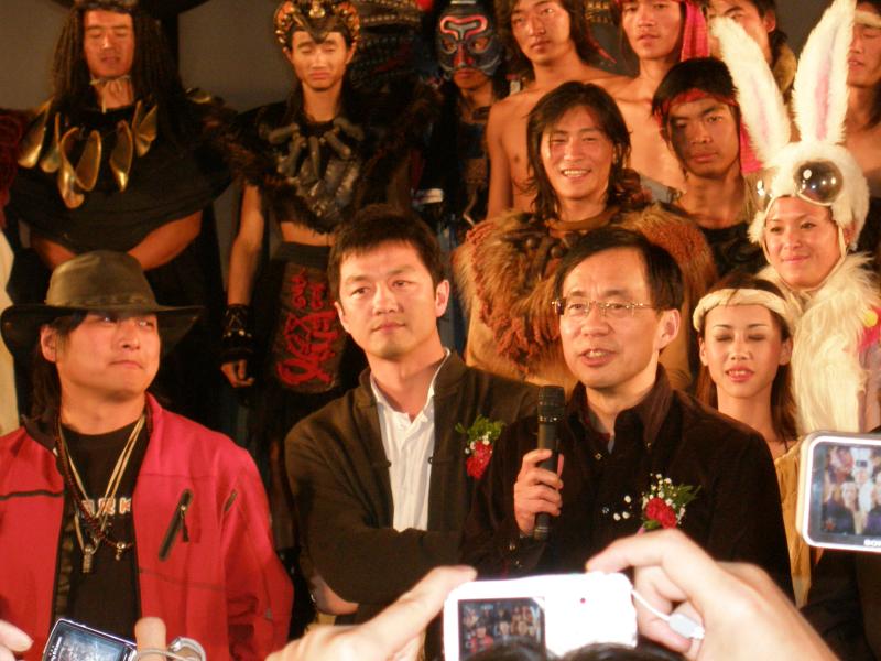 電視劇京港愛情線主演李亞鵬照片