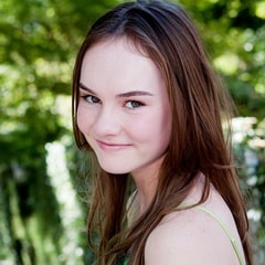 瑪?shù)铝铡た_爾