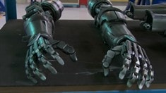 制作特輯之Finding the Human Moments