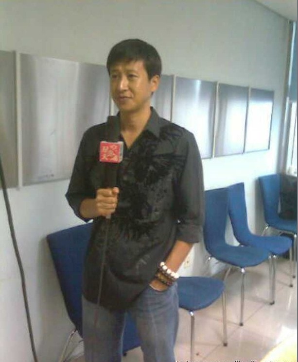 我們隊伍向太陽新聞發(fā)布會照片