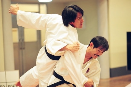 TVB劇集《撻出愛火花》劇照