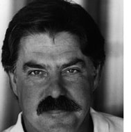 布魯斯·麥克吉爾