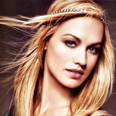 伊馮娜·斯特拉霍夫斯基