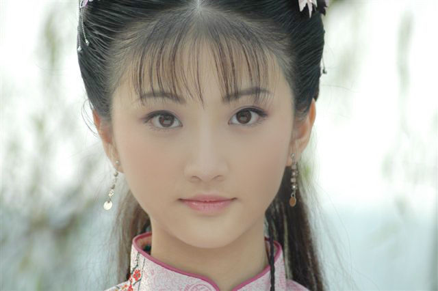 景甜出演《狂蟒驚魂》劇照