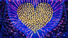  小黃人“萌力歌神”片段