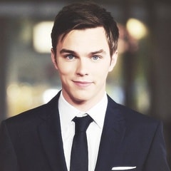 尼古拉斯·霍爾特