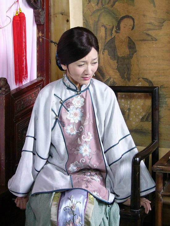 青花  劇照：趙雅芝飾演夏魚兒