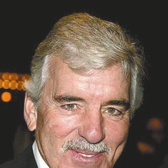 丹尼斯·法里納Dennis Farina